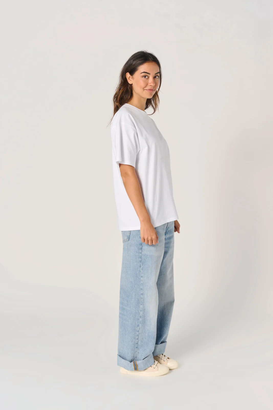 T-shirt oversize unisexe IB330 — photo de présentation