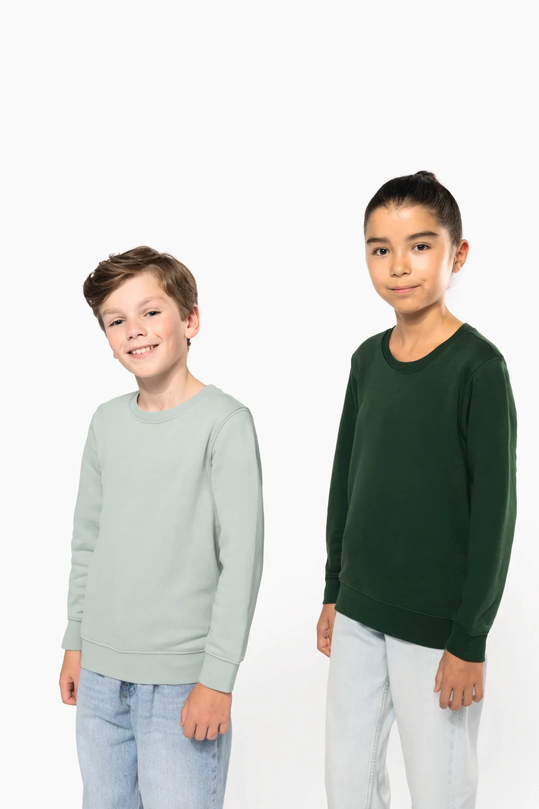 Sweat-shirt écoresponsable col rond enfant K4026 — photo de présentation