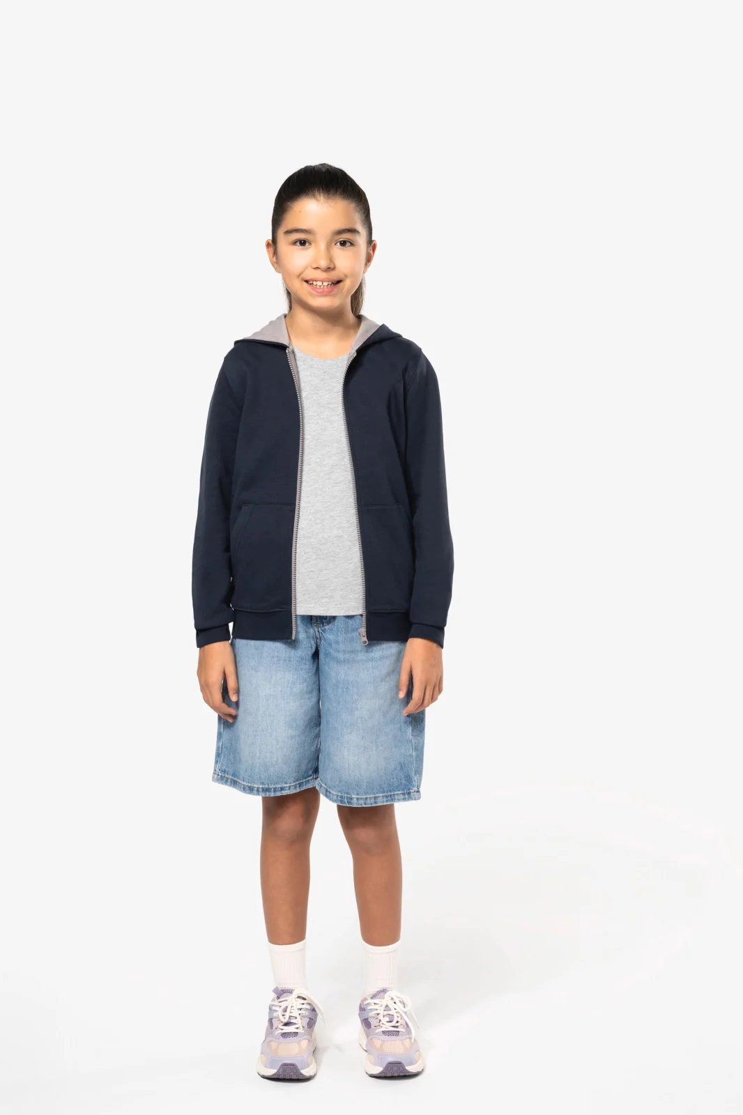 Sweat-shirt zippé capuche enfant K486 — photo de présentation