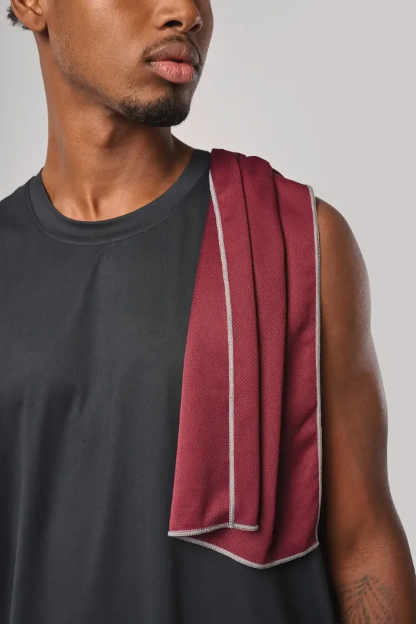 Serviette sport rafraîchissante - 100 cm x 30 cm PA578 — photo de présentation