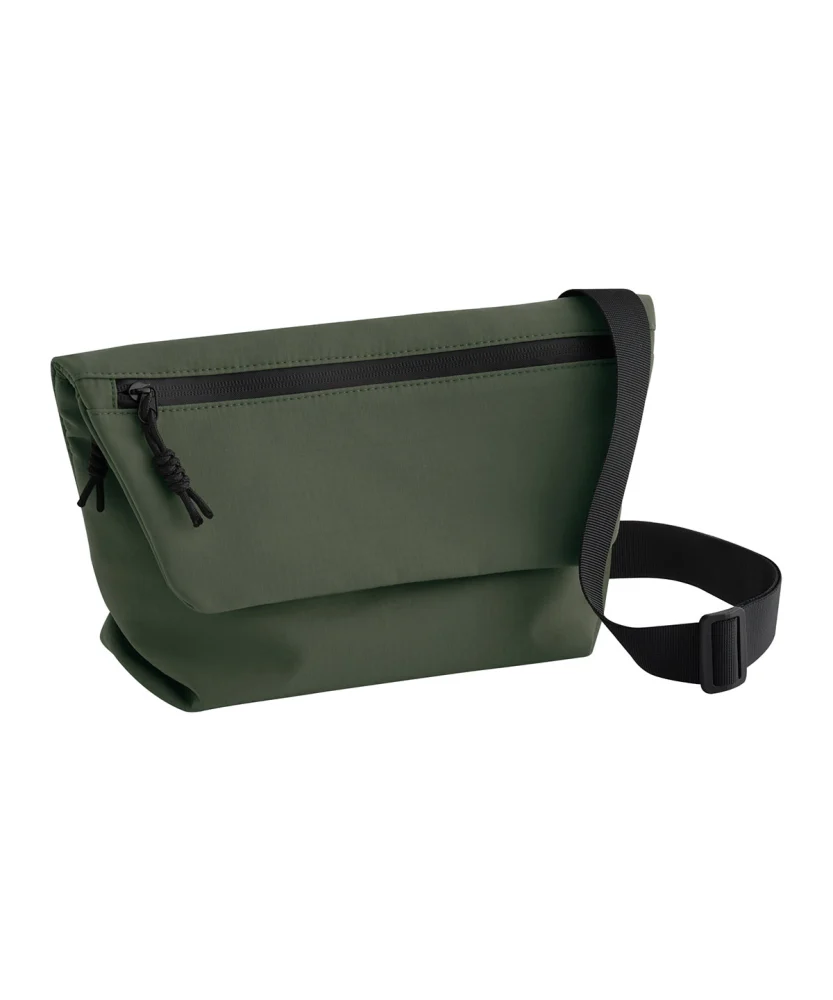 BG823 — Pine Green