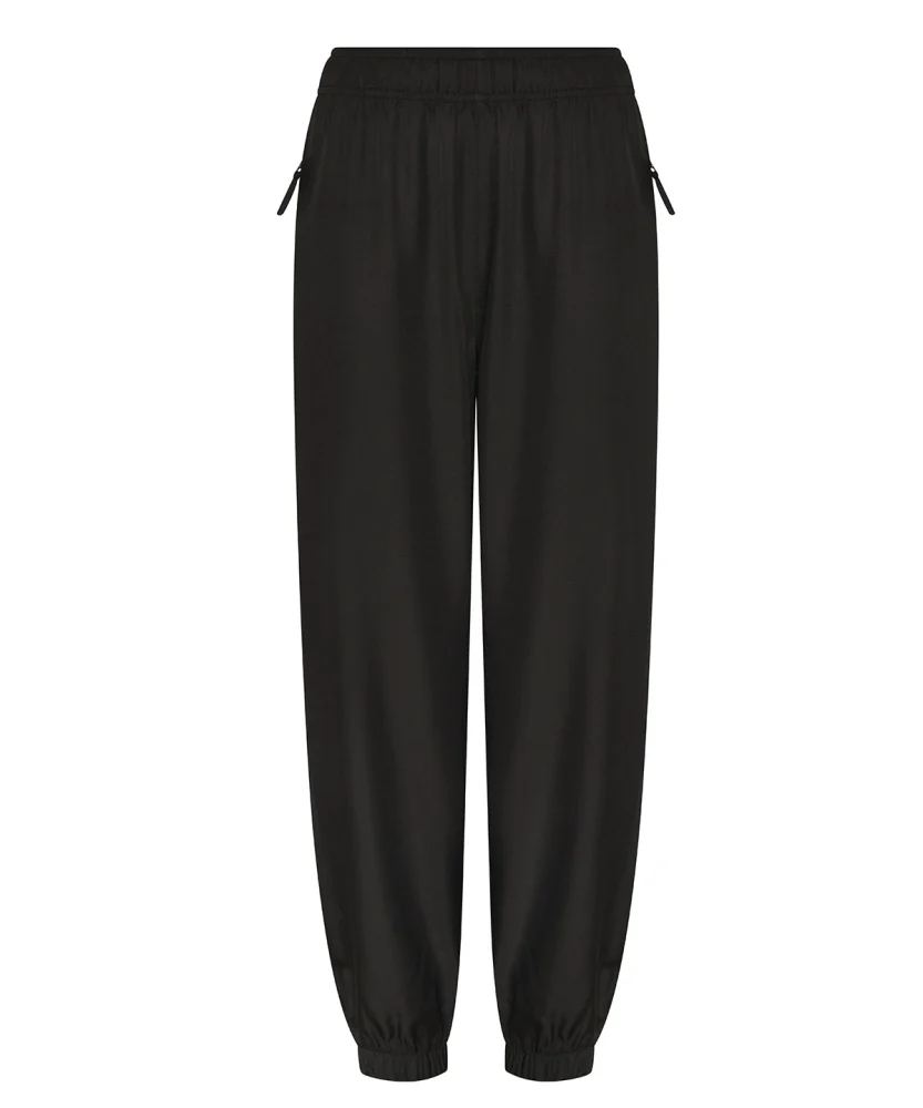 JC281 — Jet Black