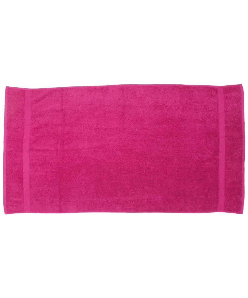 TC004 — Fuchsia