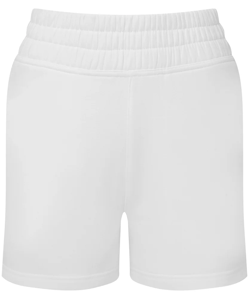 TR062 — White